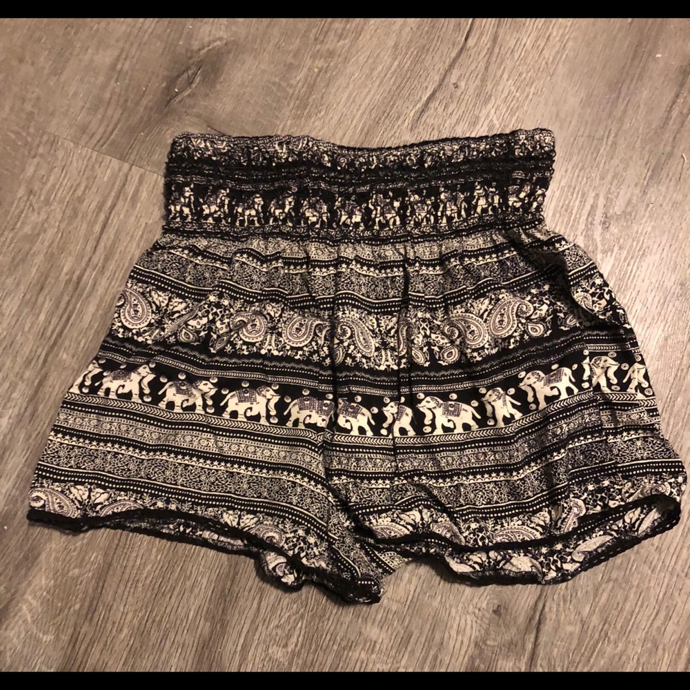 High Waisted Pattern Shorts